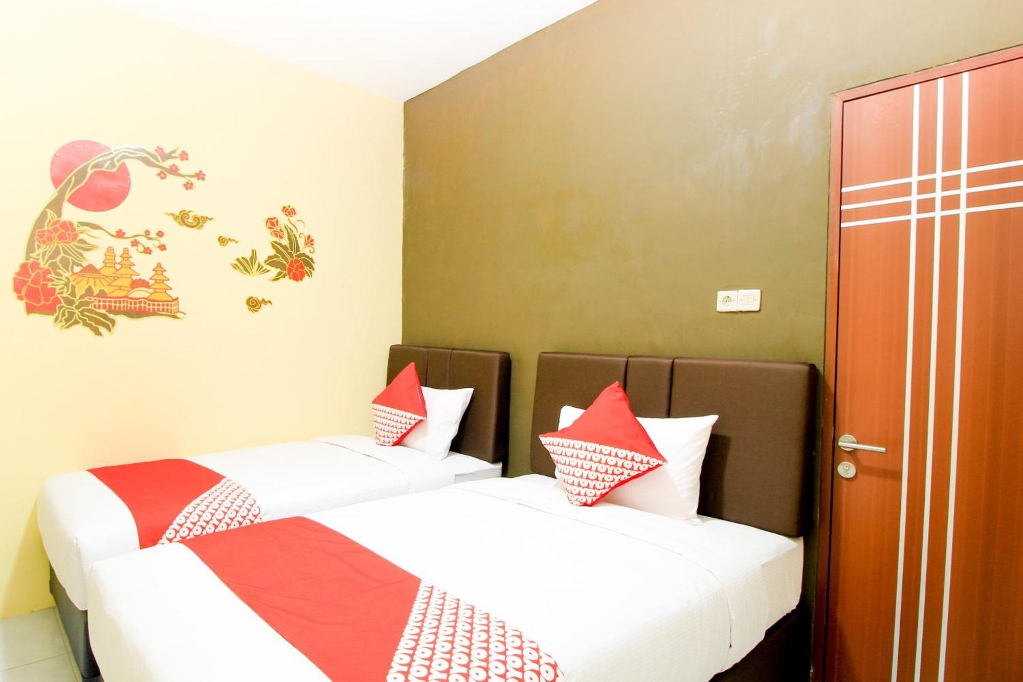 Super Oyo Capital O 217 A1 Hotel Surabaya Eksteriør billede
