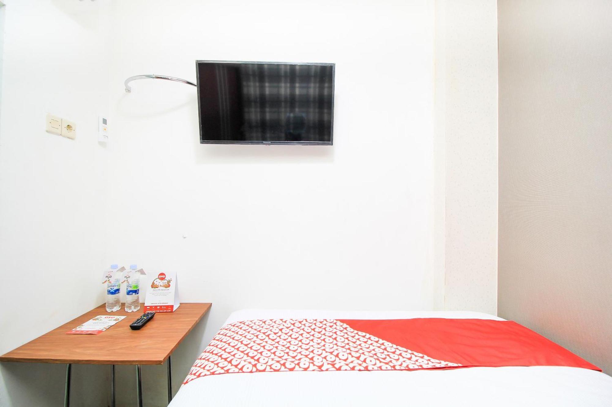 Super Oyo Capital O 217 A1 Hotel Surabaya Eksteriør billede