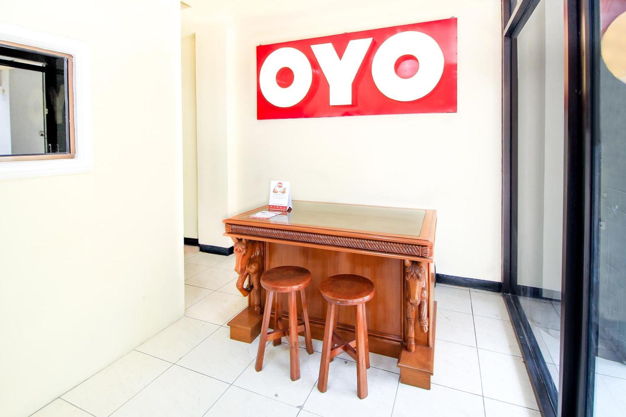 Super Oyo Capital O 217 A1 Hotel Surabaya Eksteriør billede