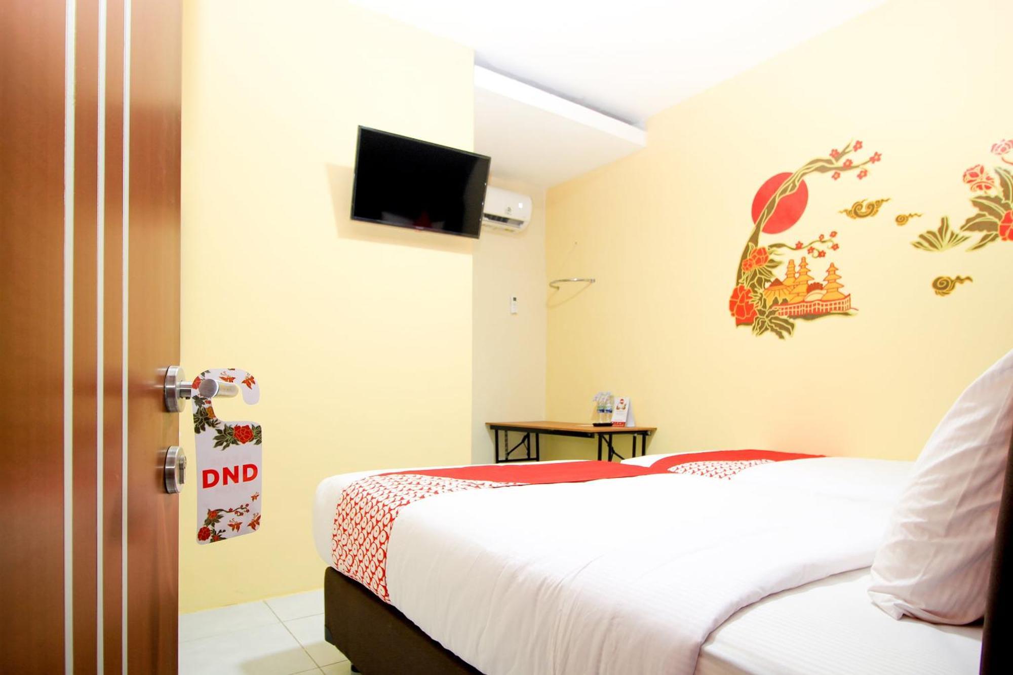 Super Oyo Capital O 217 A1 Hotel Surabaya Eksteriør billede