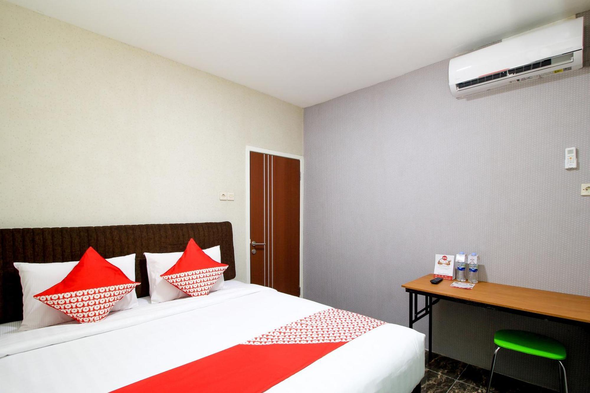 Super Oyo Capital O 217 A1 Hotel Surabaya Eksteriør billede